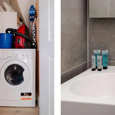 One Bedroom With Sloped Ceiling Daire Rotterdam